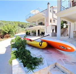 6 Bedroom Beachfront Villa with Heated Pool near Vela Luka on Korcula Island, Sleep 12
